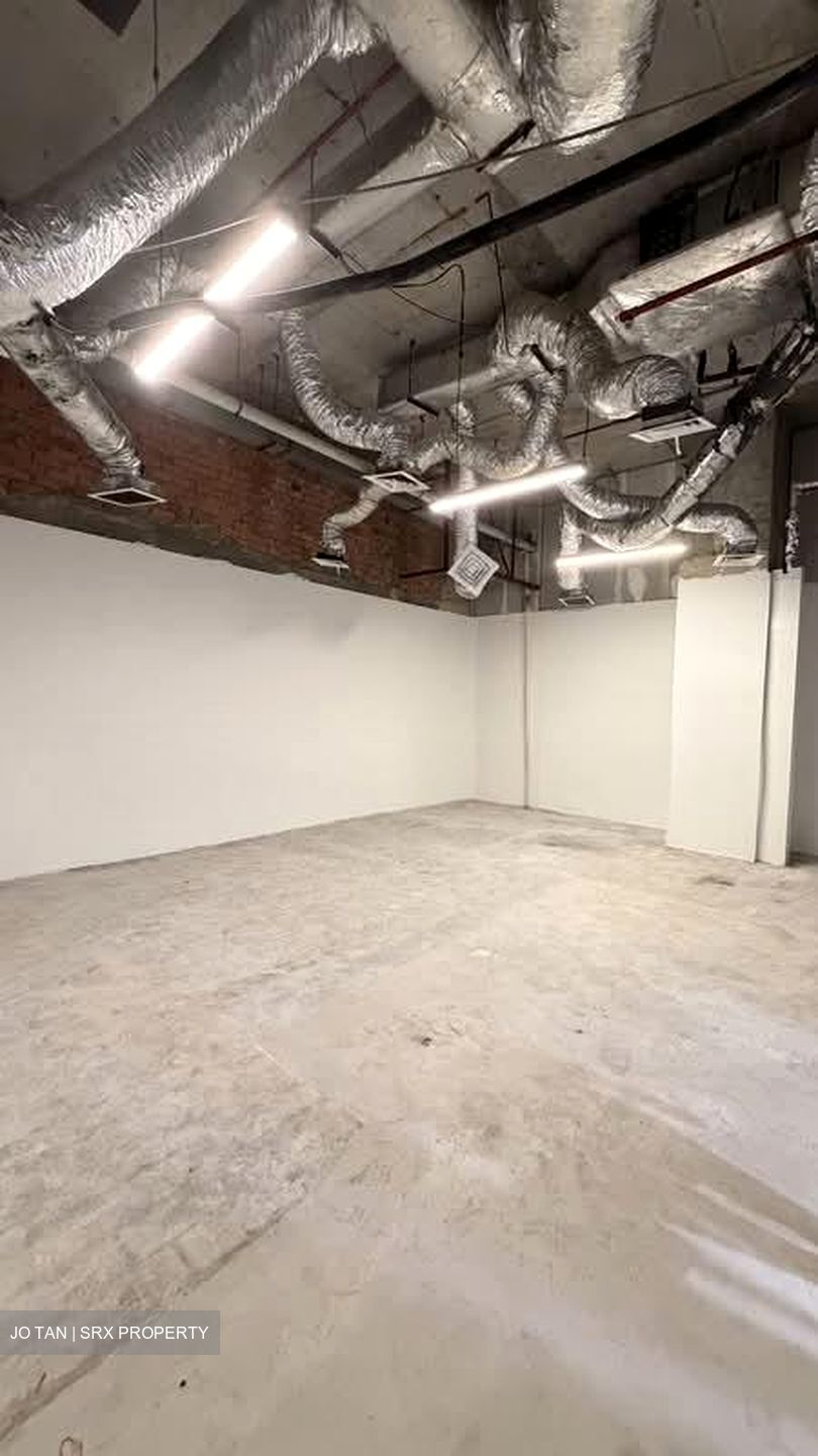 Parkway Parade (D15), Retail #604217441
